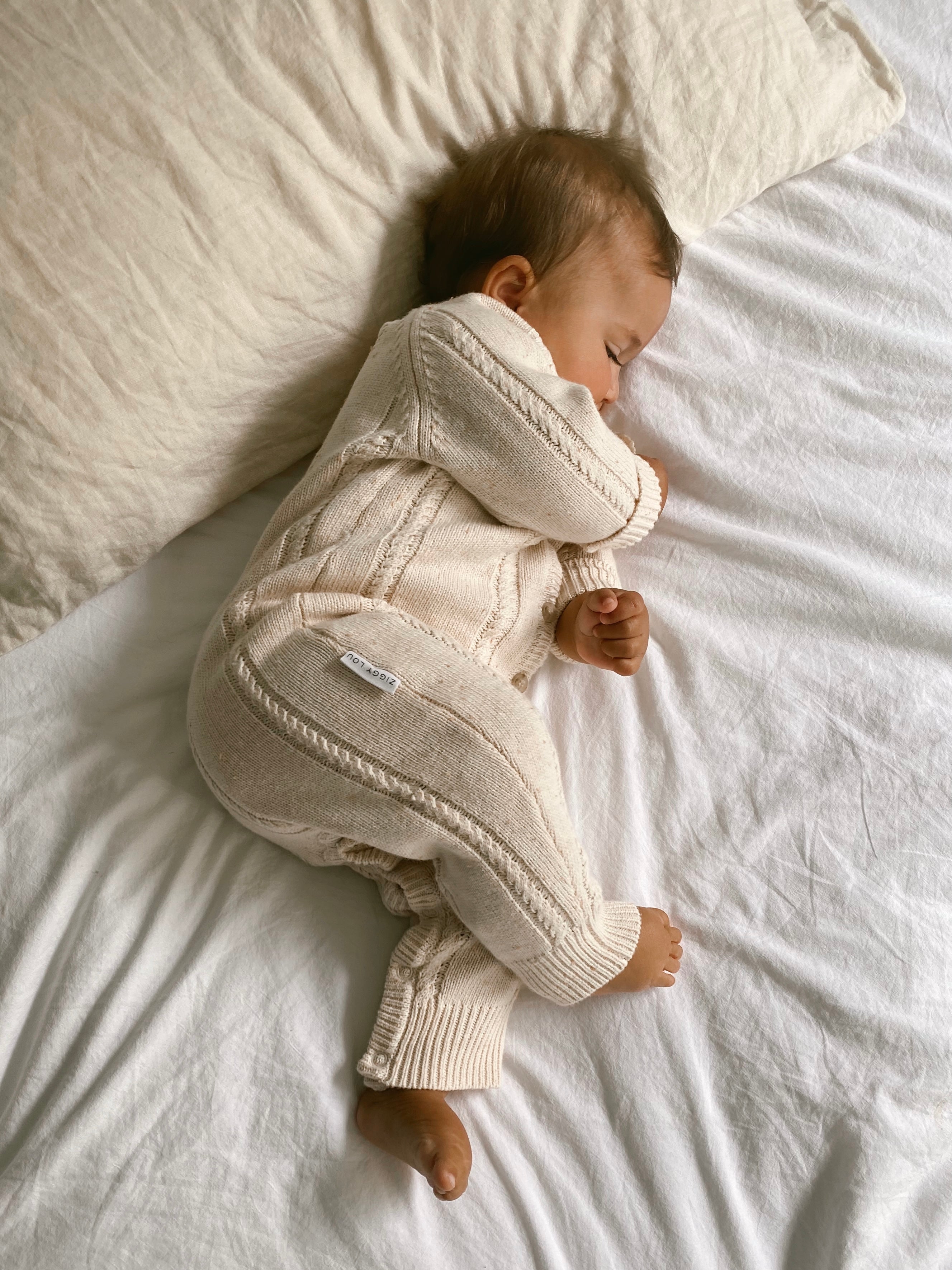 CLASSIC KNIT ROMPER BISCOTTI FLECK