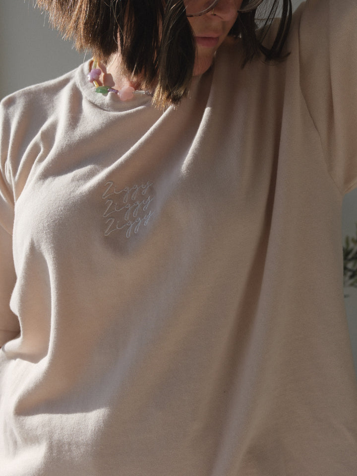 SIGNATURE TEE | COASTER (WOMEN'S)