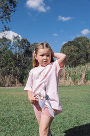 RAGLAN TEE PINKY PROMISE