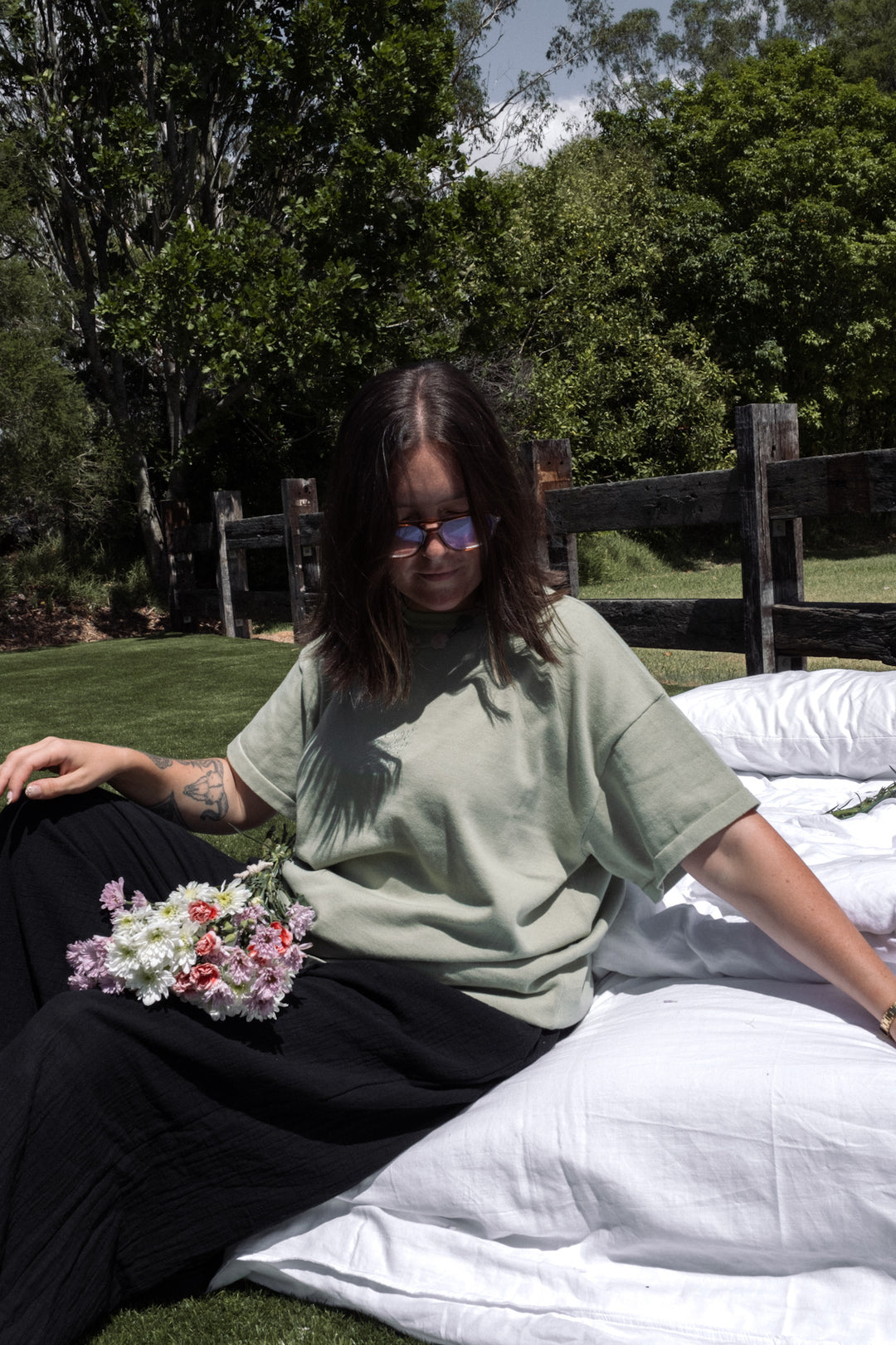 SIGNATURE TEE ALOE (WOMEN'S)