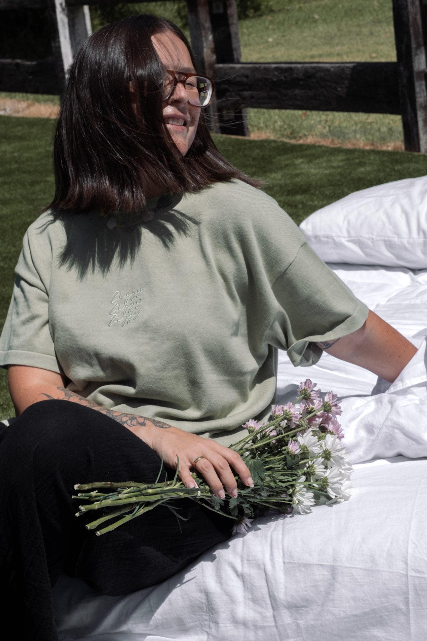 SIGNATURE TEE ALOE (WOMEN'S)