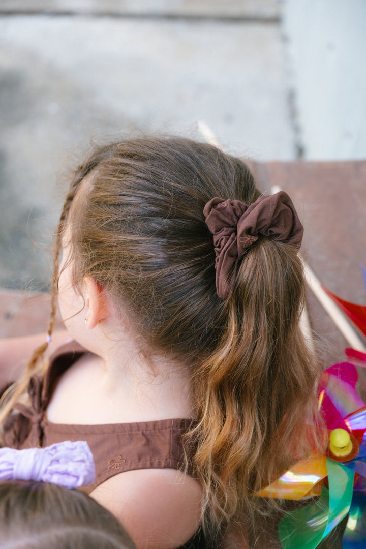 SCRUNCHIE | WINNIE